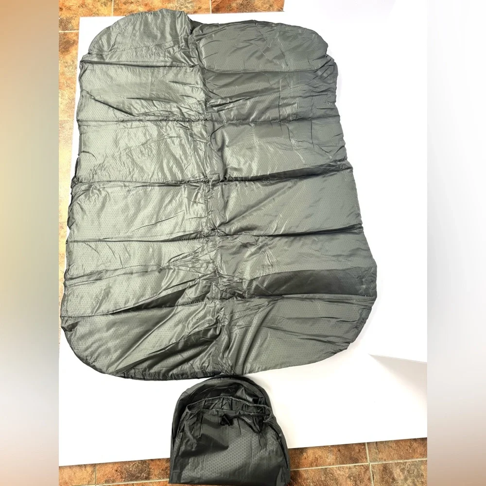 NEW Outdoor Waterproof dog bed for crate 43 x 30“